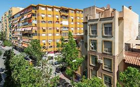 Spacious & Authentic Apartment By Rems